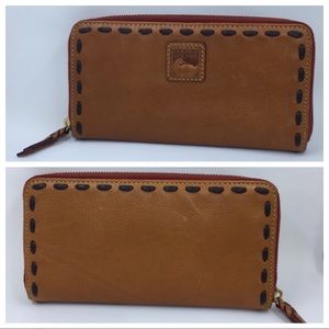 Dooney & Brouke | Florentine Clutch Wallet